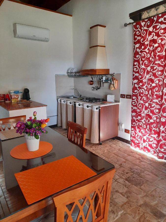 Ferienwohnung Casale Oasi Pozzallo Exterior foto